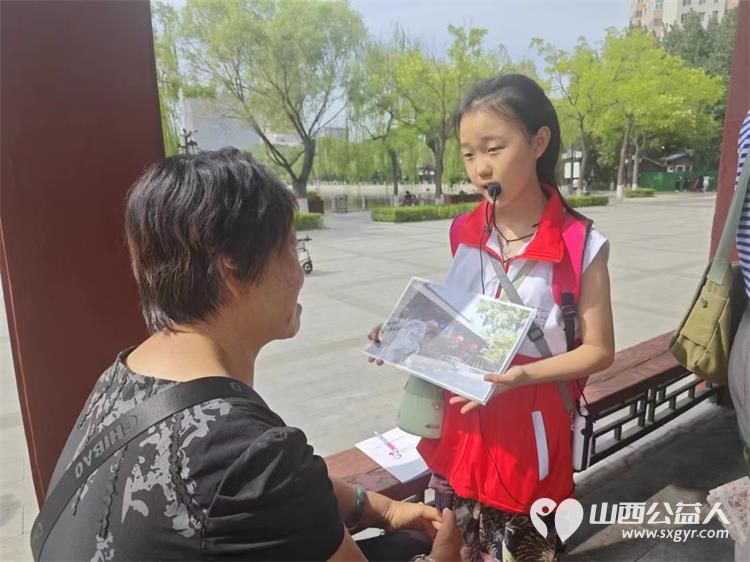 山西省红十字志愿协会小小宣讲员在文瀛公园爱心宣讲知识火花四溅 - 第15张 - 山西公益人 山西省红十字志愿协会小小宣讲员在文瀛公园爱心宣讲知识火花四溅 - 第15张