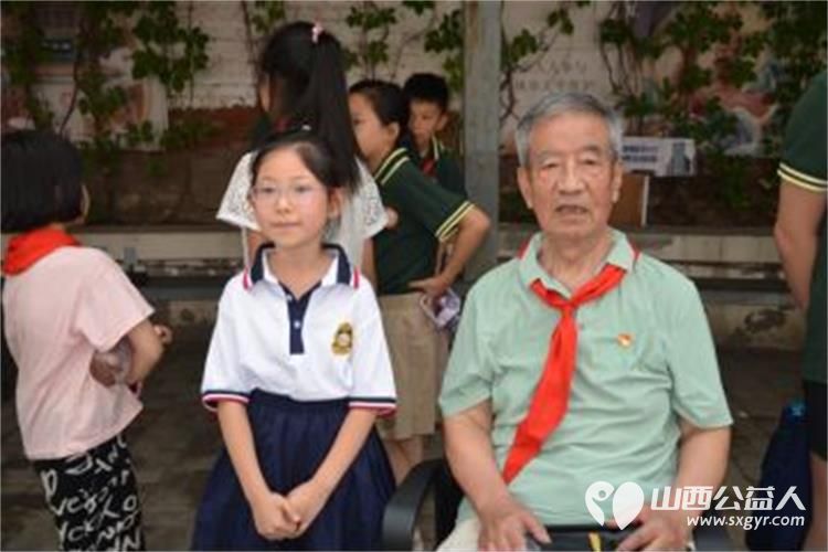 太原市小店区营盘街道南内环街二社区新时代文明实践站组织开展的“讲好老兵故事 传承红色基因”活动 - 第12张 - 山西公益人 太原市小店区营盘街道南内环街二社区新时代文明实践站组织开展的“讲好老兵故事 传承红色基因”活动 - 第12张