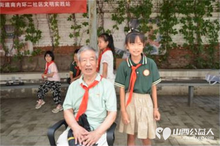 太原市小店区营盘街道南内环街二社区新时代文明实践站组织开展的“讲好老兵故事 传承红色基因”活动 - 第11张 - 山西公益人 太原市小店区营盘街道南内环街二社区新时代文明实践站组织开展的“讲好老兵故事 传承红色基因”活动 - 第11张