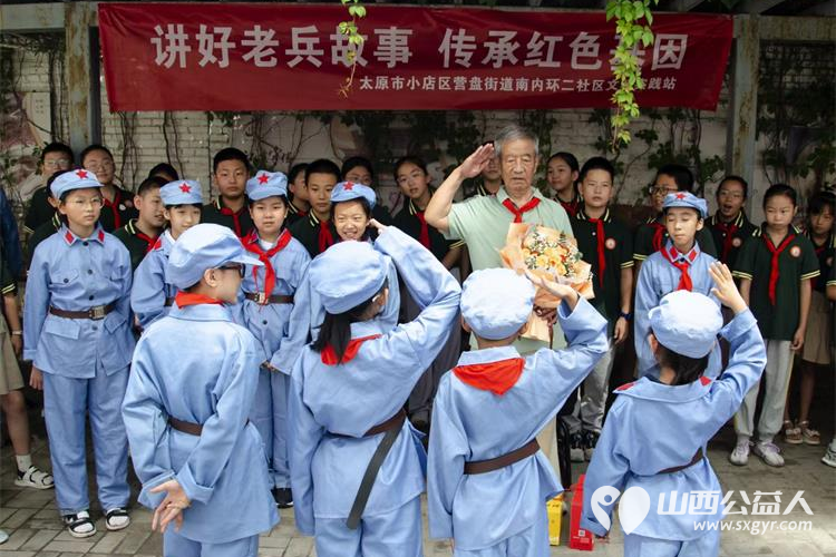 太原市小店区营盘街道南内环街二社区新时代文明实践站组织开展的“讲好老兵故事 传承红色基因”活动 - 第7张 - 山西公益人 太原市小店区营盘街道南内环街二社区新时代文明实践站组织开展的“讲好老兵故事 传承红色基因”活动 - 第7张