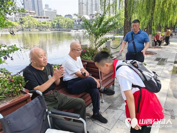 文瀛公园爱心宣讲 山西省红十字志愿者协会的小小宣讲员们化身为小小文化传播者向我们展示着知识的力量与爱的传递 - 第14张 - 山西公益人 文瀛公园爱心宣讲 山西省红十字志愿者协会的小小宣讲员们化身为小小文化传播者向我们展示着知识的力量与爱的传递 - 第14张