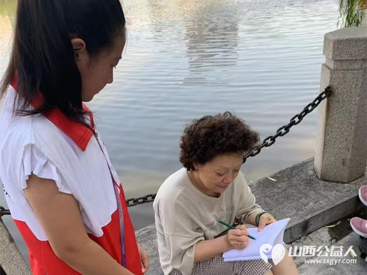 文瀛公园爱心宣讲 山西省红十字志愿者协会的小小宣讲员们化身为小小文化传播者向我们展示着知识的力量与爱的传递 - 第9张 - 山西公益人 文瀛公园爱心宣讲 山西省红十字志愿者协会的小小宣讲员们化身为小小文化传播者向我们展示着知识的力量与爱的传递 - 第9张