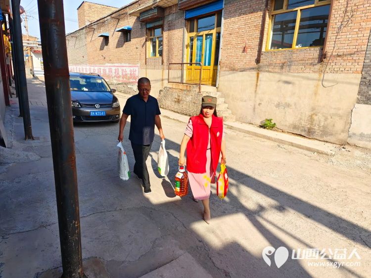 介休市退役军人事务局介休市敬老协会联合举办八一慰问活动走入各街道乡镇抗美援朝老军人家中为他们每人送去慰问品米面油 - 第16张 - 山西公益人 介休市退役军人事务局介休市敬老协会联合举办八一慰问活动走入各街道乡镇抗美援朝老军人家中为他们每人送去慰问品米面油 - 第16张