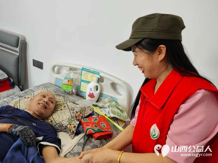 介休市退役军人事务局介休市敬老协会联合举办八一慰问活动走入各街道乡镇抗美援朝老军人家中为他们每人送去慰问品米面油 - 第11张 - 山西公益人 介休市退役军人事务局介休市敬老协会联合举办八一慰问活动走入各街道乡镇抗美援朝老军人家中为他们每人送去慰问品米面油 - 第11张