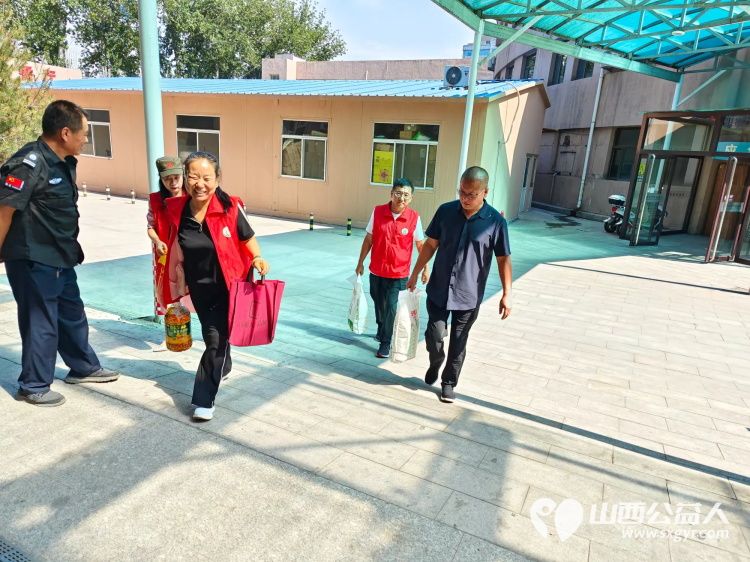 介休市退役军人事务局介休市敬老协会联合举办八一慰问活动走入各街道乡镇抗美援朝老军人家中为他们每人送去慰问品米面油 - 第12张 - 山西公益人 介休市退役军人事务局介休市敬老协会联合举办八一慰问活动走入各街道乡镇抗美援朝老军人家中为他们每人送去慰问品米面油 - 第12张