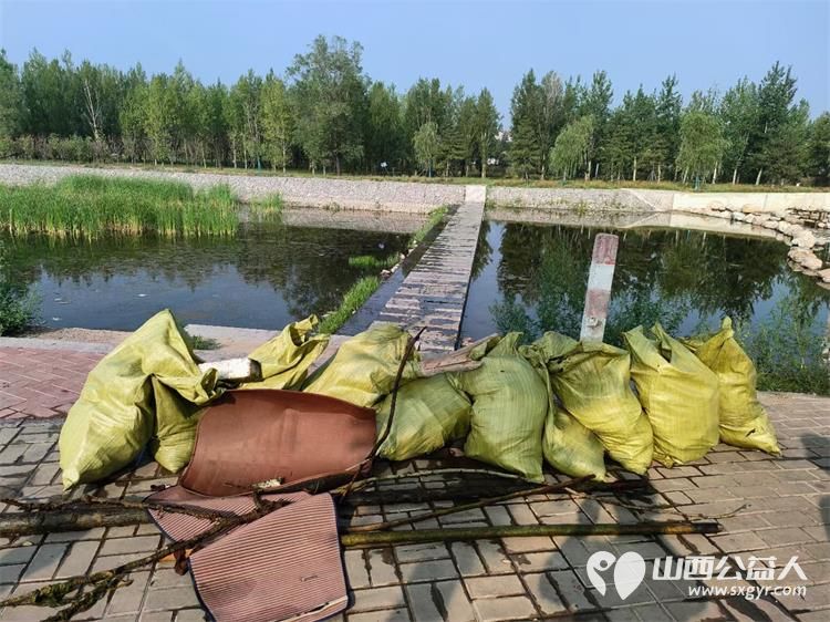 寿阳县卡卡公益组织志愿者参加保护母亲河清理河道垃圾活动 - 第8张