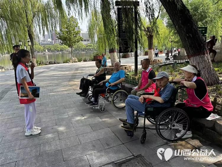 文瀛公园里山西省红十字小小宣讲员的快乐志愿服务时光彰显暖心志愿精神 - 第22张 - 山西公益人 文瀛公园里山西省红十字小小宣讲员的快乐志愿服务时光彰显暖心志愿精神 - 第22张