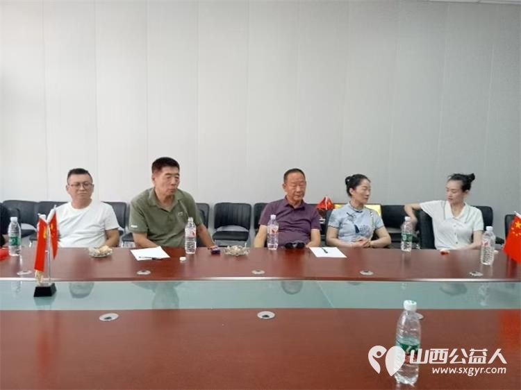 清徐县阳光益佳退役军人爱心驿站在集义乡东辽西村举办崇尚英雄----迎八一慰问百名退役军人活动 - 第2张