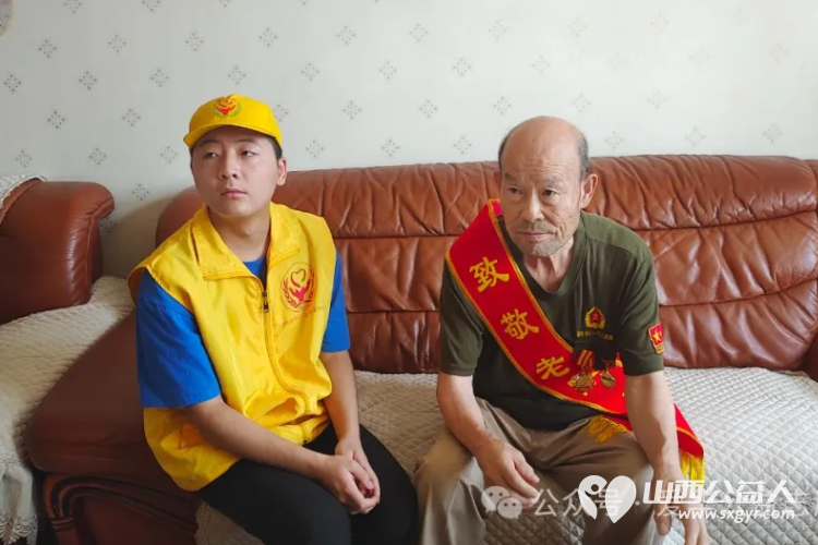 八一忆峥嵘--河曲县爱华公益志愿者协会携手山西华鹿阳坡泉煤矿情系老兵慰问老兵活动 - 第3张 - 山西公益人 八一忆峥嵘--河曲县爱华公益志愿者协会携手山西华鹿阳坡泉煤矿情系老兵慰问老兵活动 - 第3张