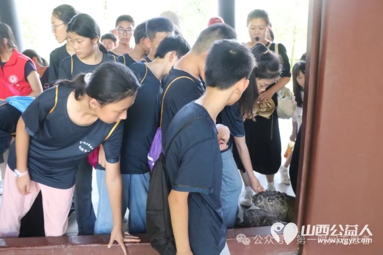 永乐古韵 西侯探秘 民盟盐湖区委联合盐湖区第一时间志愿者协会关爱困境儿童阳光公益行参观西侯度遗址和永乐宫 - 第17张