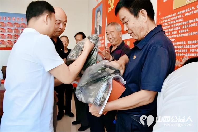 共青团阳曲县委携手太原好人张会芳及爱心企业开展2024年“八一”慰问活动 - 第3张