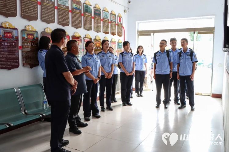 山西警察学院“三下乡”社会实践团队赴吕梁市蓝天救援队观摩学习 - 第2张