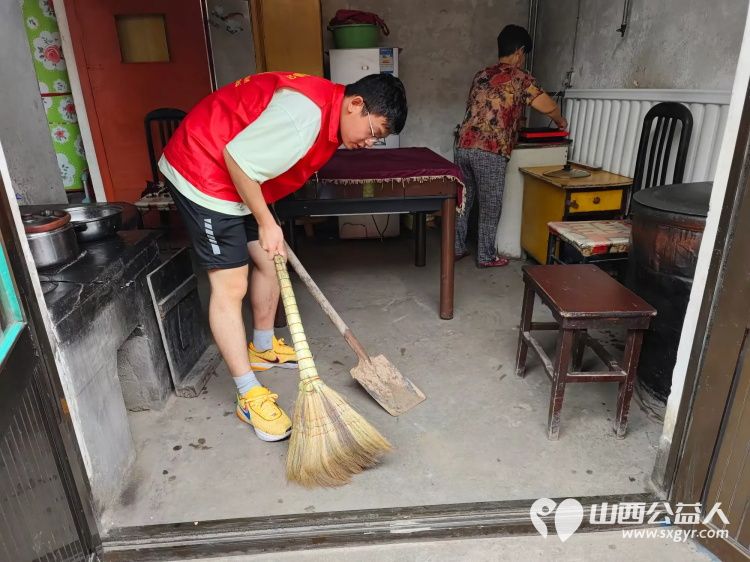 介休市敬老协会志愿者走进义安镇北辛武村入户84岁曹玉云家中帮助料理家务 - 第13张 - 山西公益人 介休市敬老协会志愿者走进义安镇北辛武村入户84岁曹玉云家中帮助料理家务 - 第13张