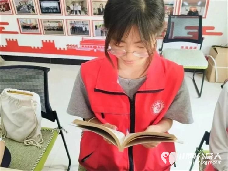 临汾市康庄社区正式开展缤纷假期公益课堂活动临汾市护苗爱心志愿服务队积极参加爱心辅导活动 - 第5张 - 山西公益人 临汾市康庄社区正式开展缤纷假期公益课堂活动临汾市护苗爱心志愿服务队积极参加爱心辅导活动 - 第5张