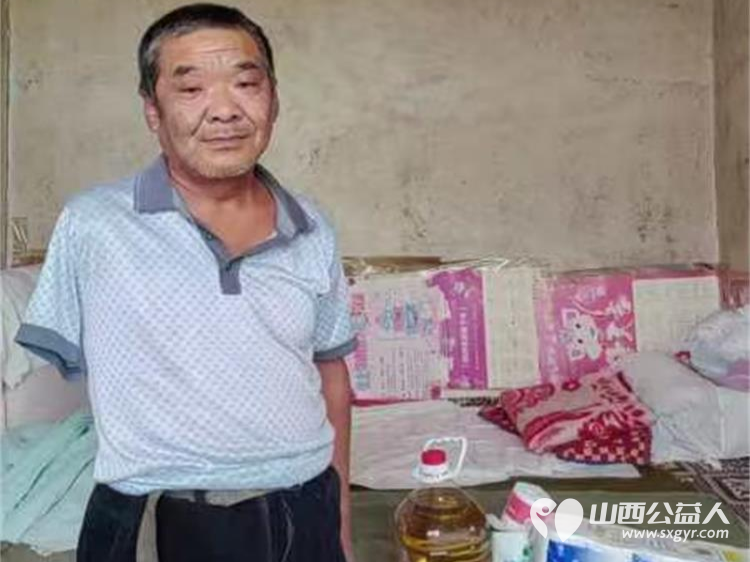 寿阳县卡卡公益协会组织志愿者慰问贫困户送去米面油生活用品 - 第3张 - 山西公益人 寿阳县卡卡公益协会组织志愿者慰问贫困户送去米面油生活用品 - 第3张