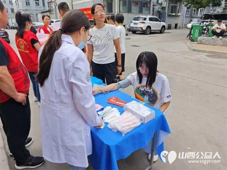 志愿服务进社区8月14日介休市敬老协会组织志愿者走进西南街道南河沿街社区为老人们免费服务 - 第23张 - 山西公益人 志愿服务进社区8月14日介休市敬老协会组织志愿者走进西南街道南河沿街社区为老人们免费服务 - 第23张