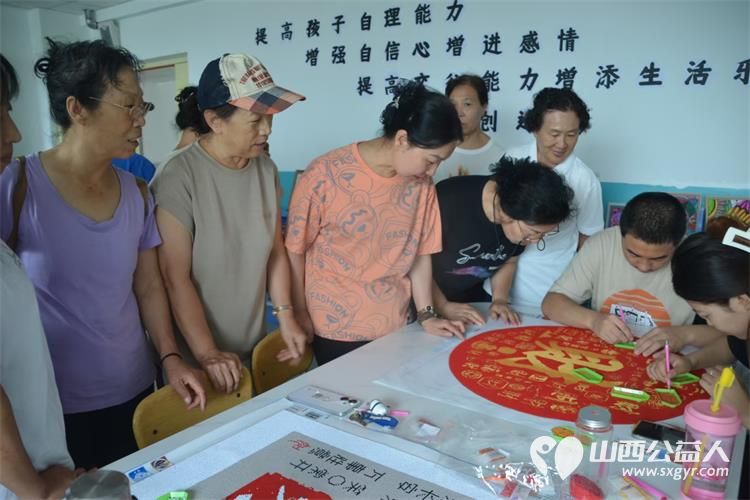 山西省瑜伽学会中老年瑜伽团的会员们来到灵星阳曲校区给孩子们捐赠大绳、洗衣粉消毒液等学习生活物资 - 第8张 - 山西公益人 山西省瑜伽学会中老年瑜伽团的会员们来到灵星阳曲校区给孩子们捐赠大绳、洗衣粉消毒液等学习生活物资 - 第8张