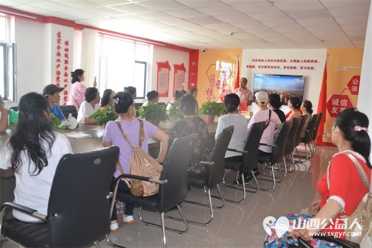 山西省瑜伽学会中老年瑜伽团的会员们来到灵星阳曲校区给孩子们捐赠大绳、洗衣粉消毒液等学习生活物资 - 第9张 - 山西公益人 山西省瑜伽学会中老年瑜伽团的会员们来到灵星阳曲校区给孩子们捐赠大绳、洗衣粉消毒液等学习生活物资 - 第9张