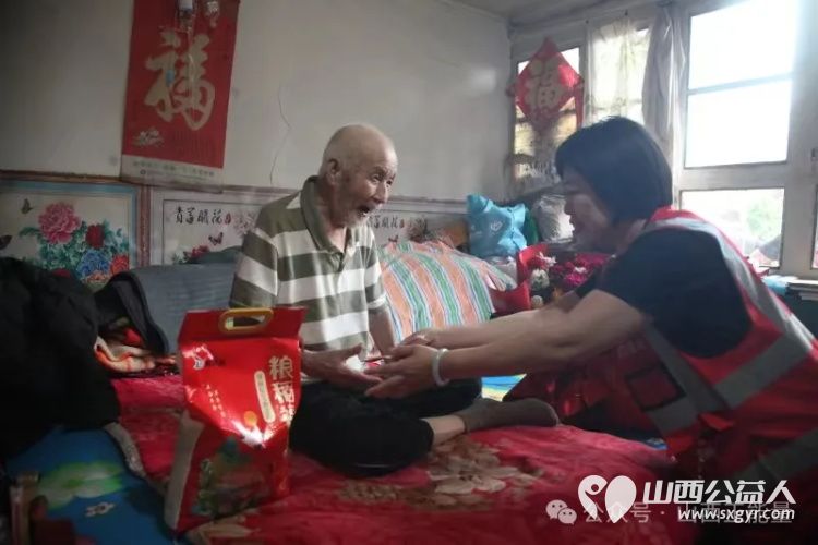 铭记烽火情爱满老兵心----中国公益在线·忻州爱心工作站志愿者深情探望抗美援朝老军人公益活动纪实 - 第6张