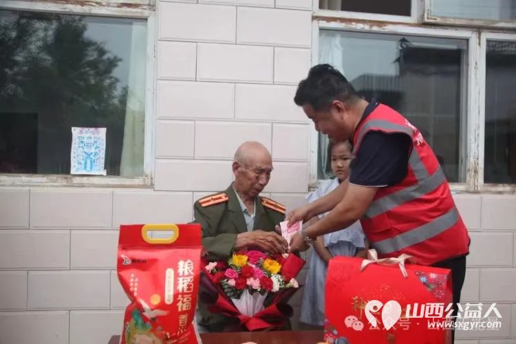 铭记烽火情爱满老兵心----中国公益在线·忻州爱心工作站志愿者深情探望抗美援朝老军人公益活动纪实 - 第12张