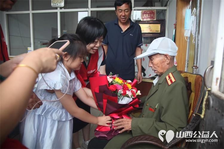 铭记烽火情爱满老兵心----中国公益在线·忻州爱心工作站志愿者深情探望抗美援朝老军人公益活动纪实 - 第9张