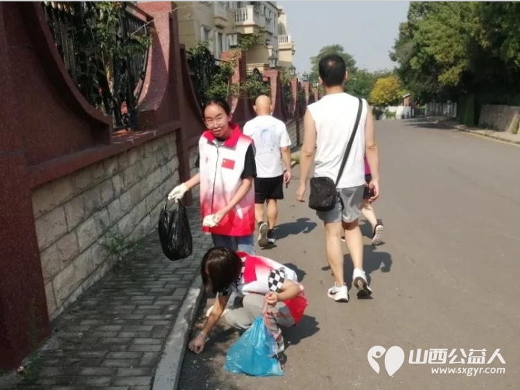 一花一木皆是景一言一行显文明 长治市正能量公益组织志愿者举办护林环保志愿服务活动 - 第7张