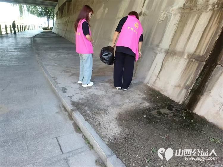 文水县爱心帮扶志愿者协会组织志愿者开展新时代文明实践活动继续在文峪河捡拾垃圾 - 第18张
