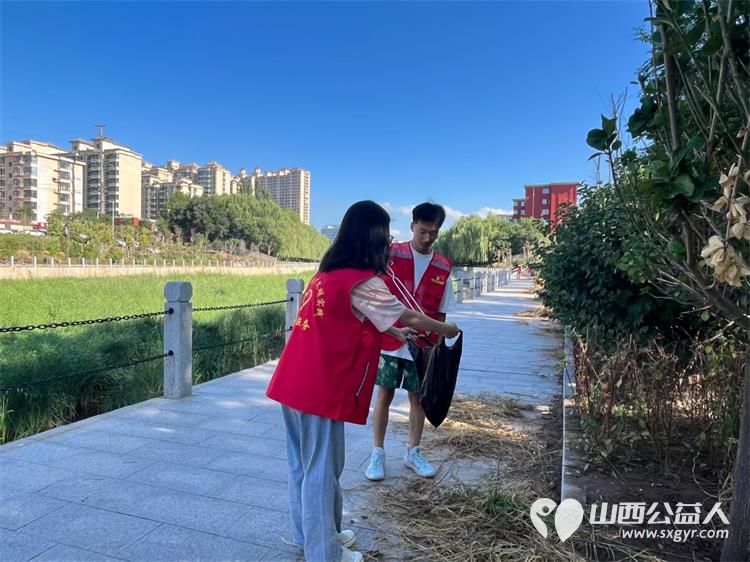 文水县爱心帮扶志愿者协会组织志愿者开展新时代文明实践活动继续在文峪河捡拾垃圾 - 第22张