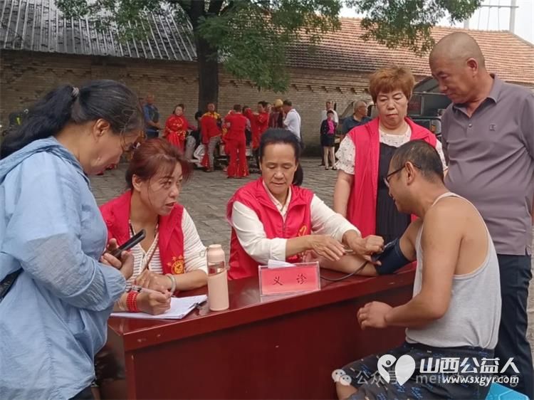 寿阳卡卡公益走进宗艾一年一度的古庙会志愿者自编自演文艺节目还有义诊理发按摩家庭教育等服务内容 - 第17张 - 山西公益人 寿阳卡卡公益走进宗艾一年一度的古庙会志愿者自编自演文艺节目还有义诊理发按摩家庭教育等服务内容 - 第17张