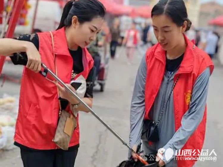 寿阳卡卡公益走进宗艾一年一度的古庙会志愿者自编自演文艺节目还有义诊理发按摩家庭教育等服务内容 - 第21张 - 山西公益人 寿阳卡卡公益走进宗艾一年一度的古庙会志愿者自编自演文艺节目还有义诊理发按摩家庭教育等服务内容 - 第21张