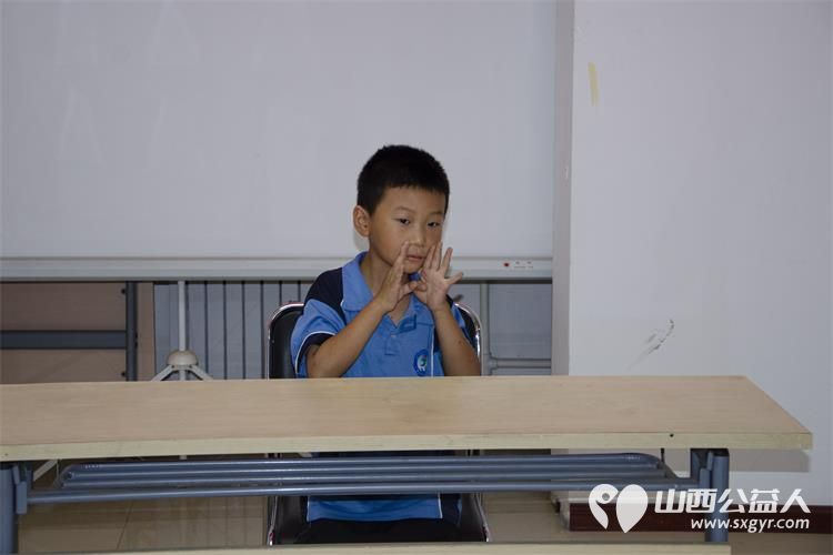 小店区营盘街道南内环街二社区举行了“营在未来”未成年人“暑期收获,才艺飞扬”主题成果展示暨总结表彰大会 - 第16张 - 山西公益人 小店区营盘街道南内环街二社区举行了“营在未来”未成年人“暑期收获,才艺飞扬”主题成果展示暨总结表彰大会 - 第16张