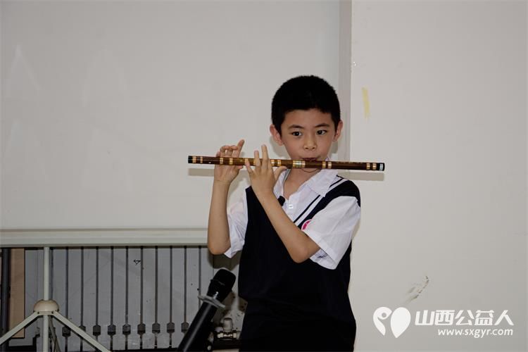 小店区营盘街道南内环街二社区举行了“营在未来”未成年人“暑期收获,才艺飞扬”主题成果展示暨总结表彰大会 - 第17张 - 山西公益人 小店区营盘街道南内环街二社区举行了“营在未来”未成年人“暑期收获,才艺飞扬”主题成果展示暨总结表彰大会 - 第17张