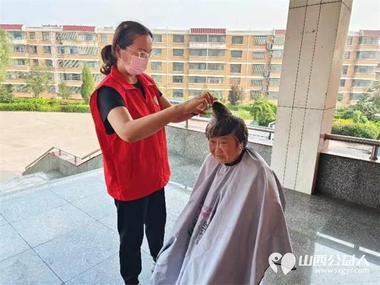 8月31日介休市敬老协会“孝善行”之敬老爱老助老行动走进义棠镇温家沟村 - 第24张 - 山西公益人 8月31日介休市敬老协会“孝善行”之敬老爱老助老行动走进义棠镇温家沟村 - 第24张