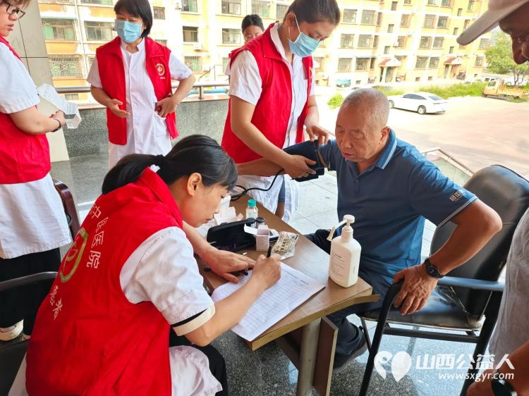 8月31日介休市敬老协会“孝善行”之敬老爱老助老行动走进义棠镇温家沟村 - 第18张 - 山西公益人 8月31日介休市敬老协会“孝善行”之敬老爱老助老行动走进义棠镇温家沟村 - 第18张