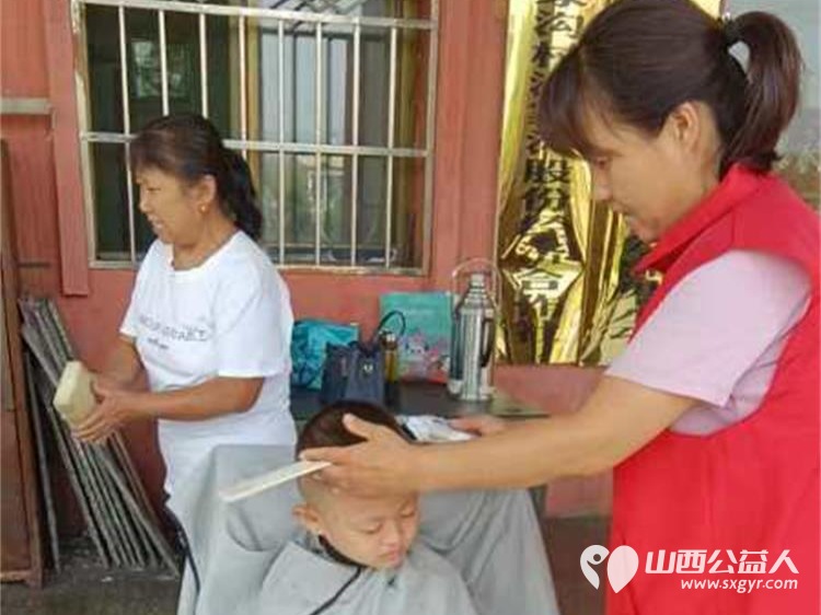 8月31日介休市敬老协会“孝善行”之敬老爱老助老行动走进义棠镇温家沟村 - 第29张 - 山西公益人 8月31日介休市敬老协会“孝善行”之敬老爱老助老行动走进义棠镇温家沟村 - 第29张