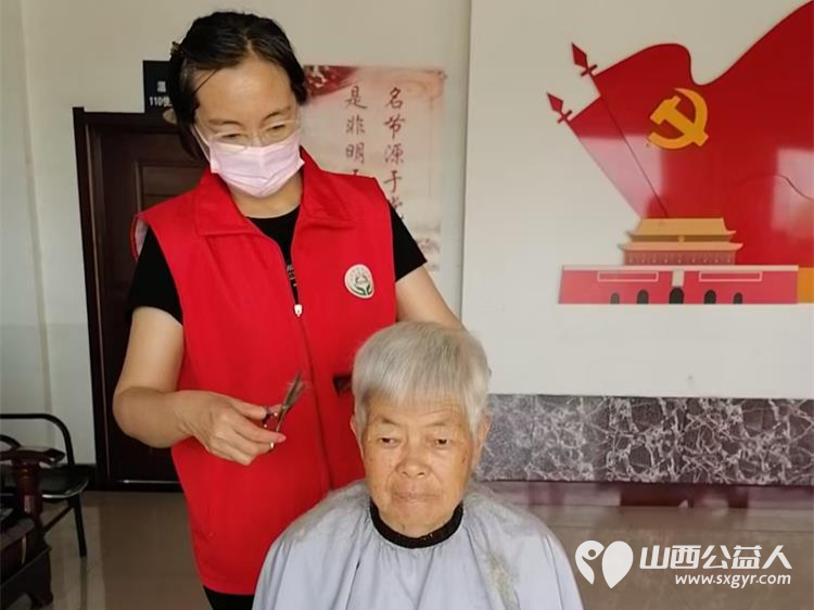 8月31日介休市敬老协会“孝善行”之敬老爱老助老行动走进义棠镇温家沟村 - 第11张 - 山西公益人 8月31日介休市敬老协会“孝善行”之敬老爱老助老行动走进义棠镇温家沟村 - 第11张