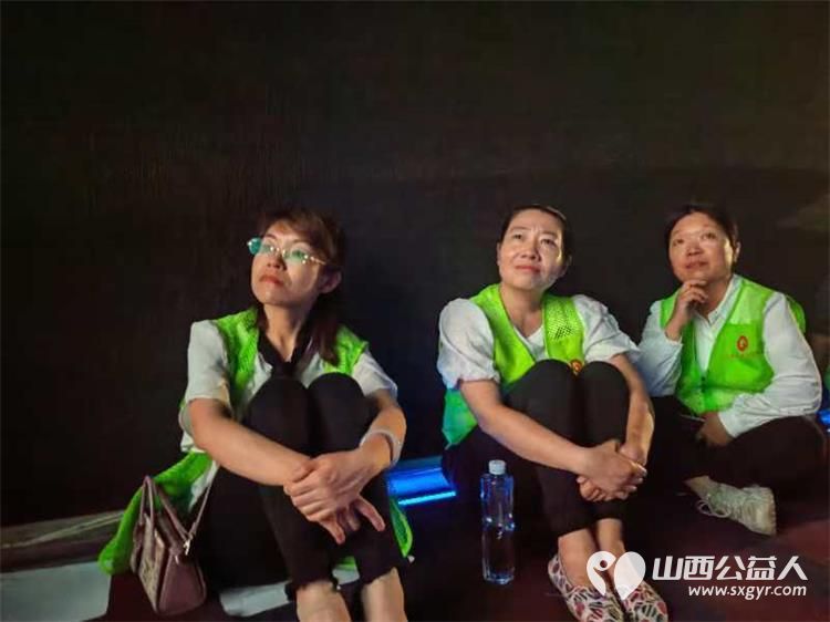 电影《泪光中的妈妈》在太原举办首映礼暨“开学第一课观影育人”活动启动仪式 - 第12张