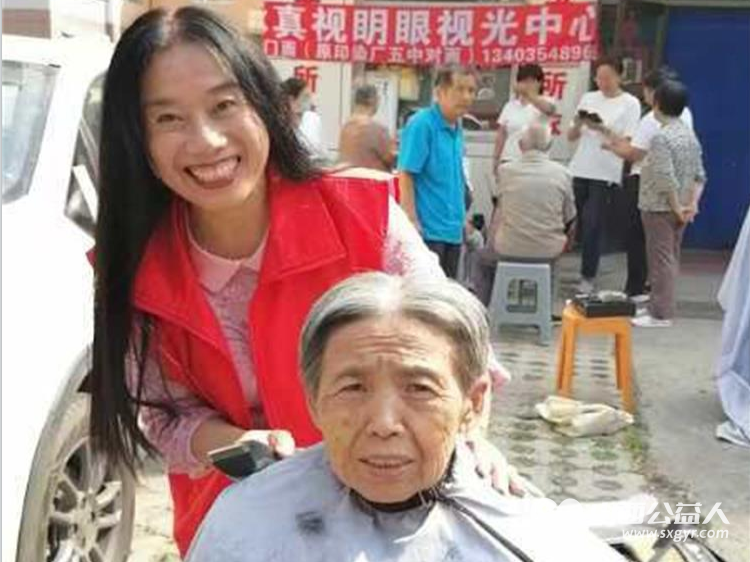 介休市敬老协会志愿服务进社区健康活动暖人心走进北坛街道介公东路社区服务老人 - 第33张 - 山西公益人 介休市敬老协会志愿服务进社区健康活动暖人心走进北坛街道介公东路社区服务老人 - 第33张