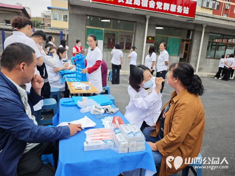 志愿服务进社区健康活动暖人心 9月14日介休市敬老协会走进西关街道宏顺路社区爱心理发健康义诊 - 第24张 - 山西公益人 志愿服务进社区健康活动暖人心 9月14日介休市敬老协会走进西关街道宏顺路社区爱心理发健康义诊 - 第24张