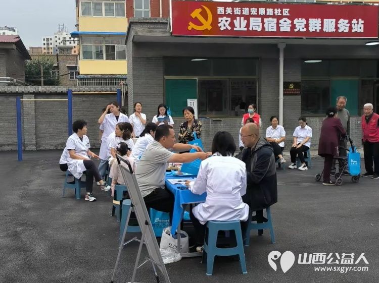 志愿服务进社区健康活动暖人心 9月14日介休市敬老协会走进西关街道宏顺路社区爱心理发健康义诊 - 第22张 - 山西公益人 志愿服务进社区健康活动暖人心 9月14日介休市敬老协会走进西关街道宏顺路社区爱心理发健康义诊 - 第22张