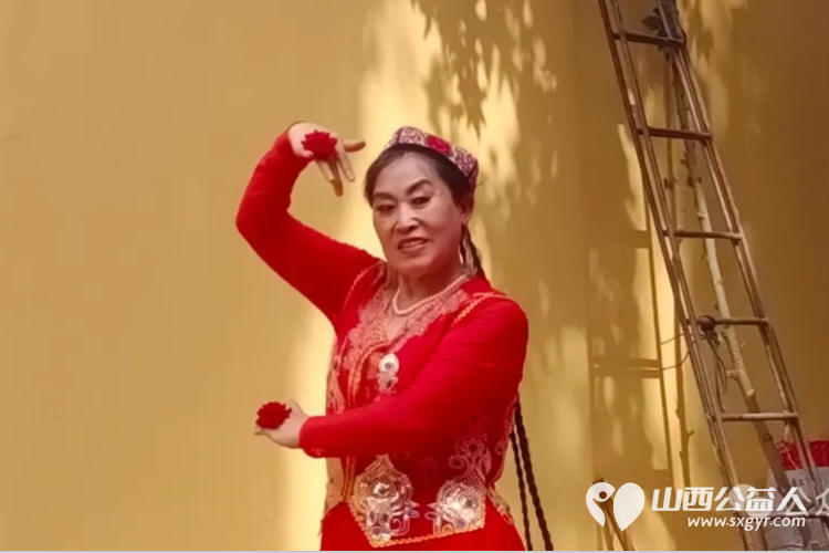 临汾文明交通志愿者协会大美合唱艺术团走进尧都区夕阳红敬老院为孤寡老人开展中秋文艺演出 - 第16张