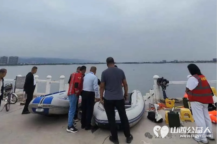 正能量公益应急救援演练火热进行中！正能量公益山西文水平陵应急救援队赴清徐县和正能量清徐金鹰战狼救援队在清泉湖水域进行水域舟船救援联合演练 - 第4张