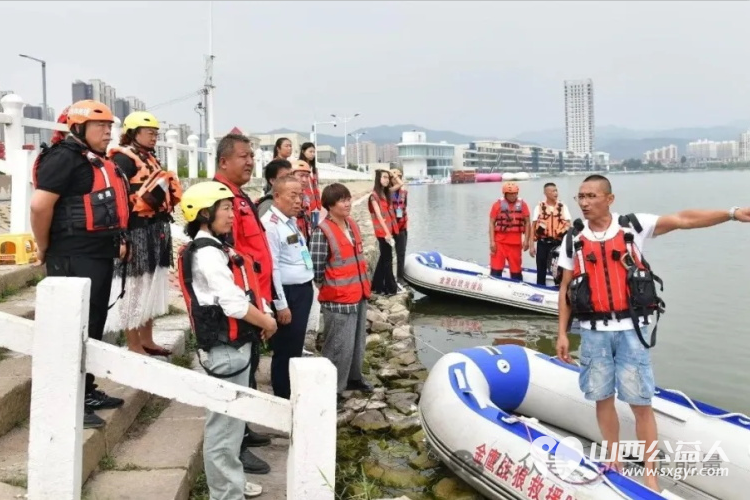 正能量公益应急救援演练火热进行中！正能量公益山西文水平陵应急救援队赴清徐县和正能量清徐金鹰战狼救援队在清泉湖水域进行水域舟船救援联合演练 - 第3张