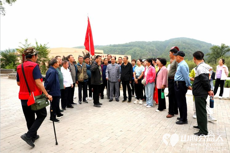 追寻红色足迹弘扬延安精神山西省三晋文化研究会红色文化中心学习参观团乘车前往延安 - 第4张