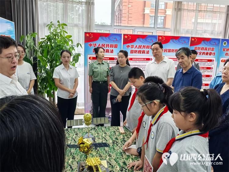 山西省省军区社区联合山西军队离退休干部休养所第二服务站共同开展了勿忘“有国弱防惨痛教训铸就强国强军钢铁长城”国防教育讲座 - 第3张 - 山西公益人 山西省省军区社区联合山西军队离退休干部休养所第二服务站共同开展了勿忘“有国弱防惨痛教训铸就强国强军钢铁长城”国防教育讲座 - 第3张