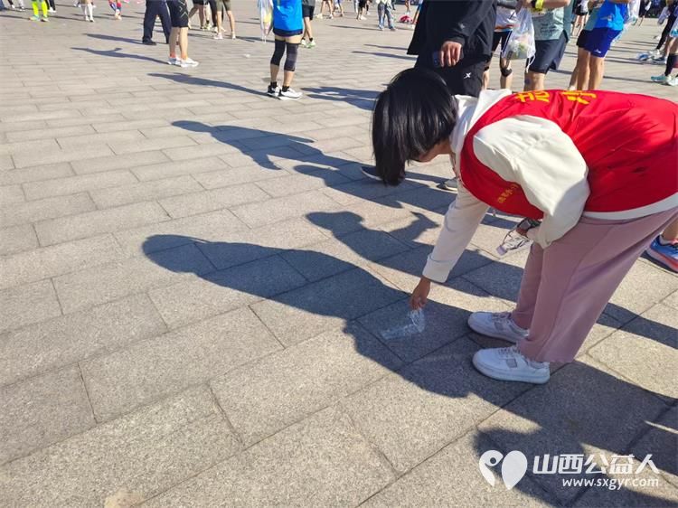 太原市志愿者小分队组织志愿者参加太原市2024年马拉松比赛志愿服务 - 第44张