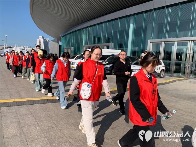 太原市志愿者小分队组织志愿者参加太原市2024年马拉松比赛志愿服务 - 第7张