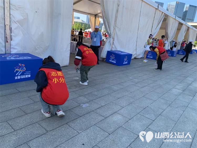 太原市志愿者小分队组织志愿者参加太原市2024年马拉松比赛志愿服务 - 第37张