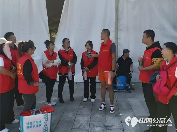 太原市志愿者小分队组织志愿者参加太原市2024年马拉松比赛志愿服务 - 第4张