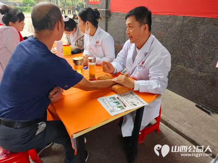 志愿服务进社区健康活动暖人心2024年9月29日介休市敬老协会走进北关街道文峰街社区朝阳一号志愿服务老人 - 第35张 - 山西公益人 志愿服务进社区健康活动暖人心2024年9月29日介休市敬老协会走进北关街道文峰街社区朝阳一号志愿服务老人 - 第35张